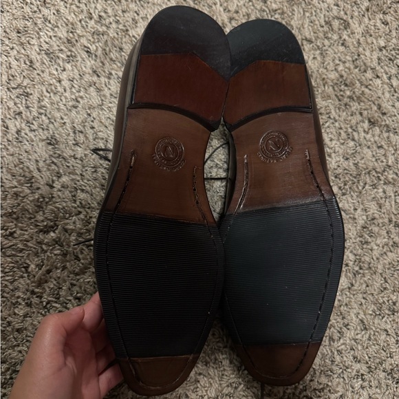 Men’s dress shoes - Picture 2 of 2